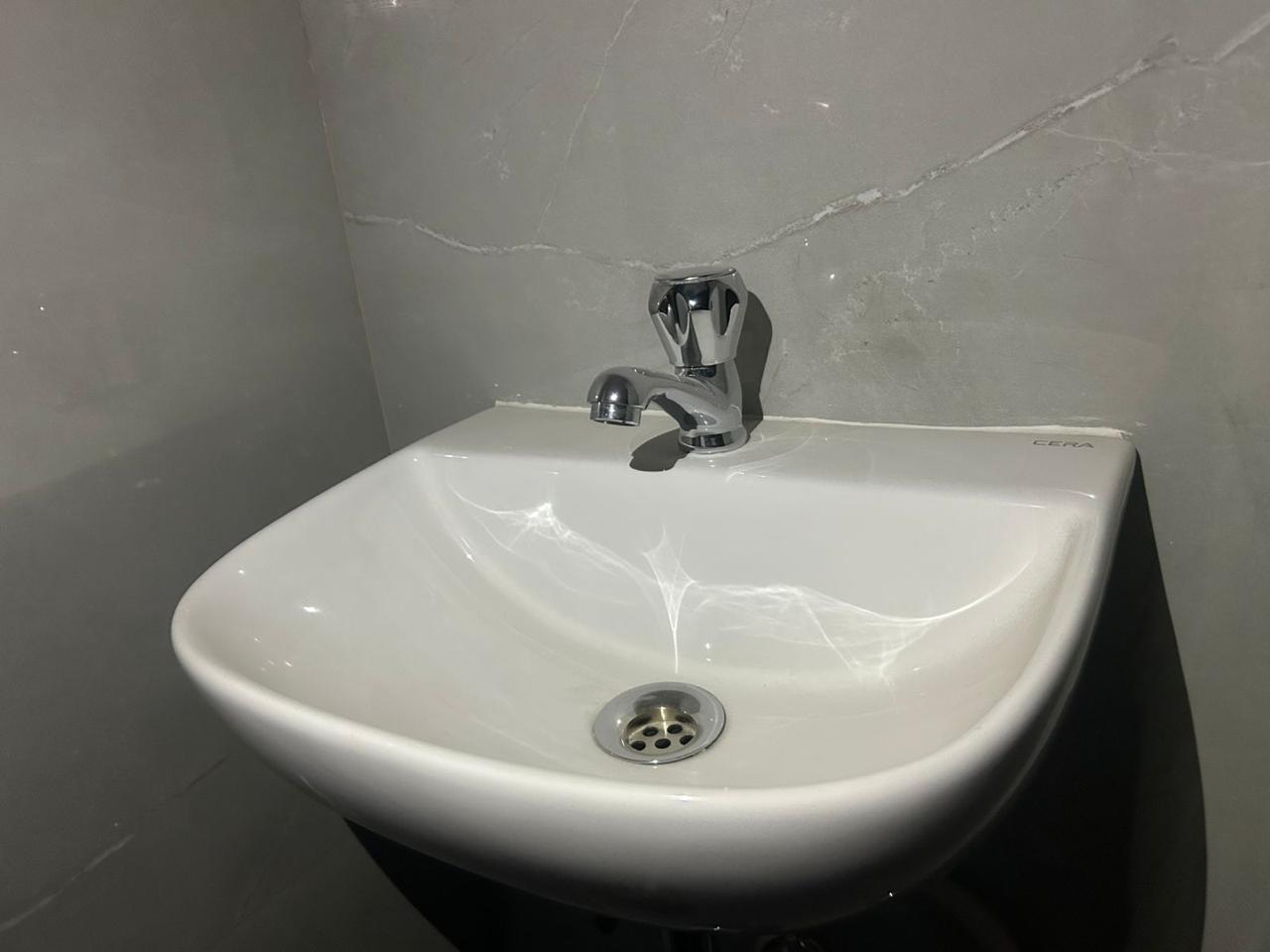 Sanitary Fixtures Photo 26